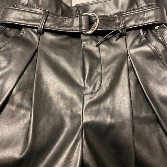 Paper-bag waist pants vegan faux leather 27 - Picture 6 of 10